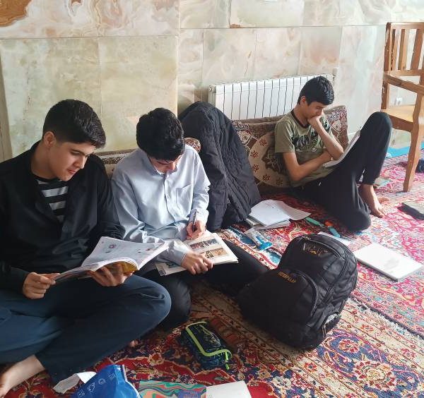 اردوی علمی دبیرستان ایمان ماندگار