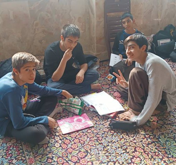 اردوی علمی دبیرستان ایمان ماندگار